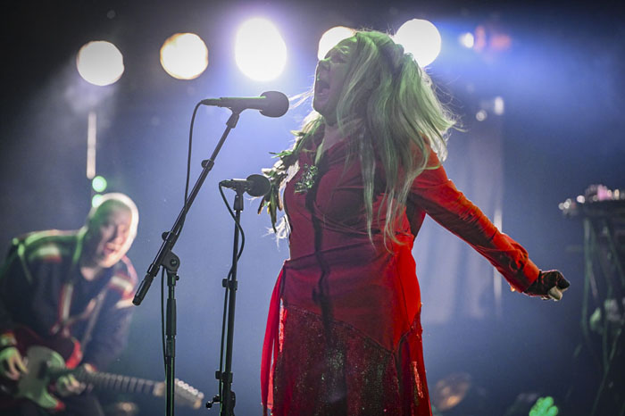 Mari Boine sur scène lors d’un concert à Tromsø, en Norvège